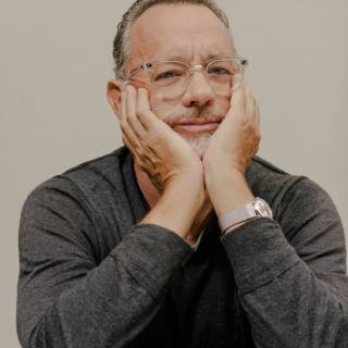 Tom Hanks iPhone wallpaper