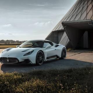 Maserati MC20 wallpaper