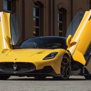 Maserati MC20 wallpaper