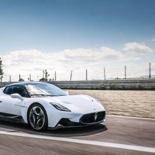 Maserati MC20 wallpaper