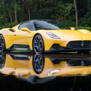 Maserati MC20 wallpaper