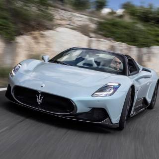 Maserati MC20 wallpaper