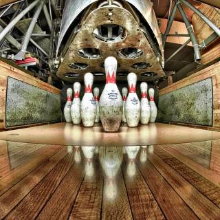 Bowling pins wallpaper