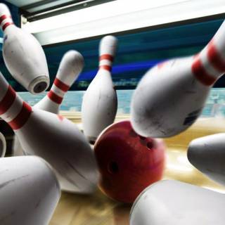 Bowling pins wallpaper