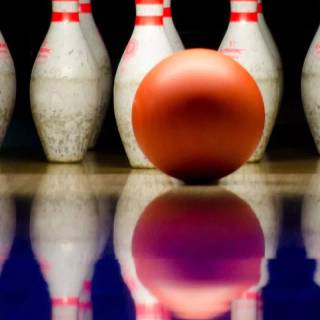 Bowling pins wallpaper