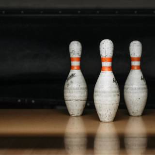 Bowling pins wallpaper
