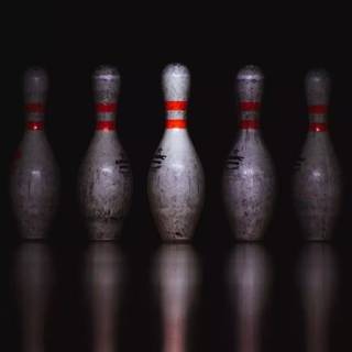 Bowling pins wallpaper