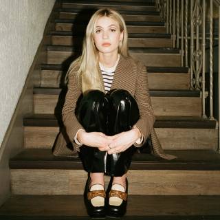 Olivia Scott Welch wallpaper