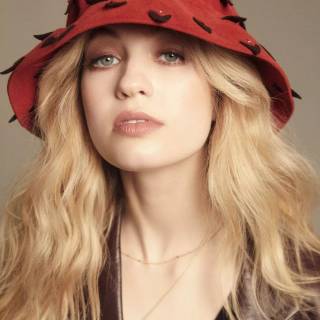 Olivia Scott Welch wallpaper