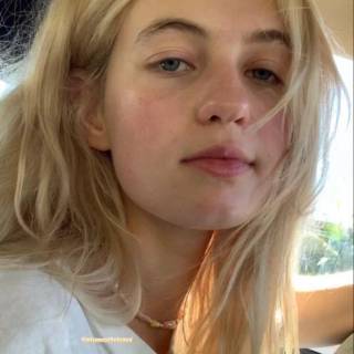 Olivia Scott Welch wallpaper