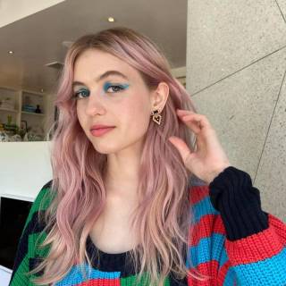 Olivia Scott Welch wallpaper