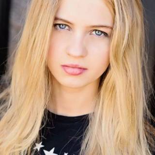 Olivia Scott Welch wallpaper