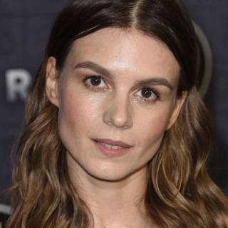 Katja Herbers wallpaper