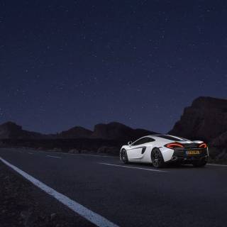McLaren night wallpaper