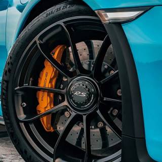 Porsche wheel wallpaper