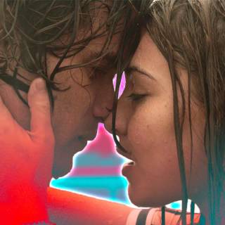 John B and Sarah kiss wallpaper