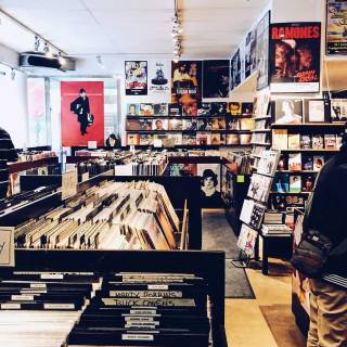 Music store wallpaper