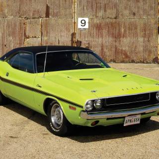 Old Dodge Challenger wallpaper