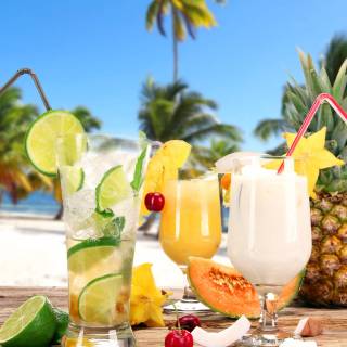 Tropical drinks wallpaper
