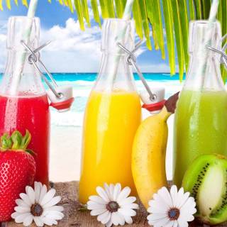 Tropical drinks wallpaper