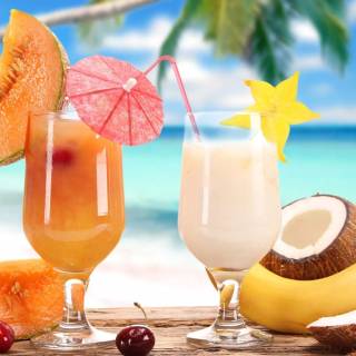 Tropical drinks wallpaper