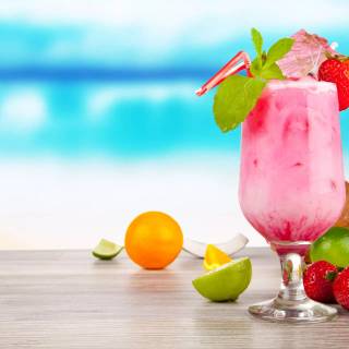 Tropical drinks wallpaper