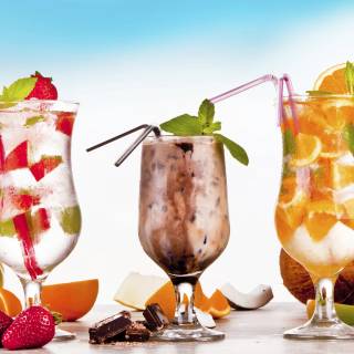 Tropical drinks wallpaper