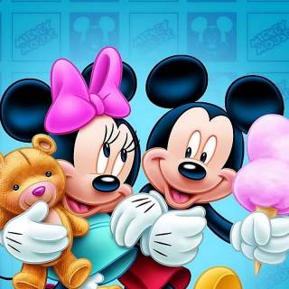 Mickey Mouse and Minnie Mouse wallpaper
