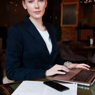 Business girl wallpaper