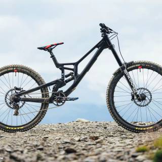 Santa Cruz v10 wallpaper