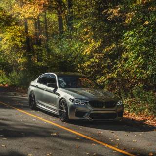 BMW M5 eyes wallpaper