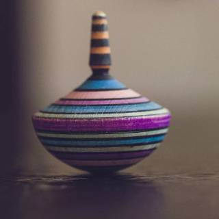 Spinning top wallpaper