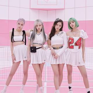 Jennie Blackpink phone wallpaper