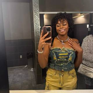 Alysha Burney wallpaper