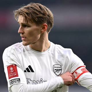 Arsenal 2025 wallpaper