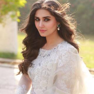 Durefishan Saleem wallpaper