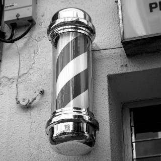 Barber's pole wallpaper