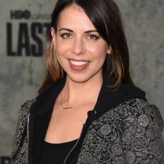 Laura Bailey wallpaper