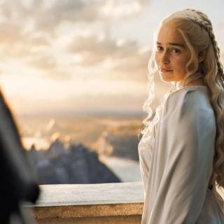 Emilia Clarke GOT wallpaper