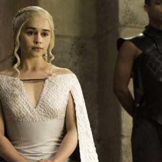 Emilia Clarke GOT wallpaper