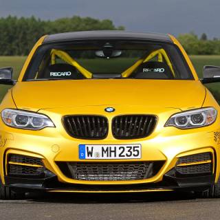 BMW yellow wallpaper