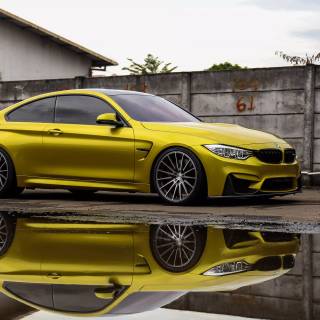 BMW yellow wallpaper