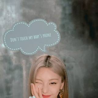 Yeji aesthetic wallpaper