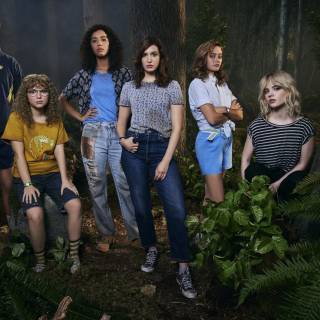 Yellowjackets wallpaper