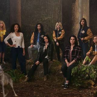 Yellowjackets wallpaper