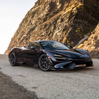 McLaren 765LT black wallpaper