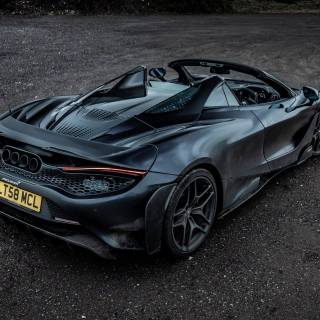 McLaren 765LT black wallpaper