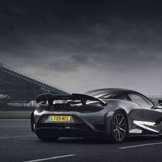 McLaren 765LT black wallpaper