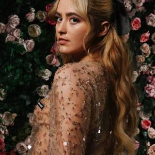 Kathryn Newton iPhone wallpaper