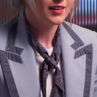 Kathryn Newton iPhone wallpaper